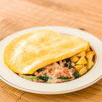 エッグスンシングス - Omelets：ホウレン草、ベーコンとチーズ