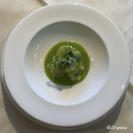 プチレストラン ブーケ・ド・フランス - 春キャベツで包まれた鮑と帆立貝柱のグリンピースのソース