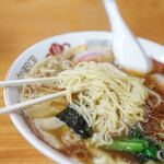 宝来家 - "雲吞麪（こんとんめん）"、麪條（もろこしのきりむぎ）