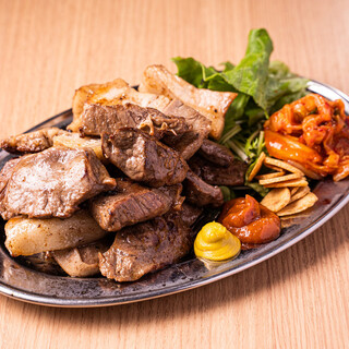 やきとん&ハイボール やんばるミートセンター_1