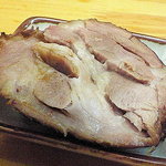 らーめん桃源 - 冷やしラーメン　別盛りチャーシュー