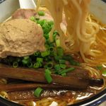 雨は、やさしく - 辛いみその麺