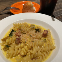 grigio la tavola - 