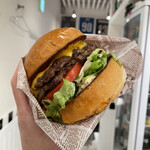 American diner ANDRA - 『Classic Cheese Burger¥1,500』
            『POTATO¥300』
            『プレモル¥600』