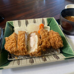 Tonkatsu No Wakura - 