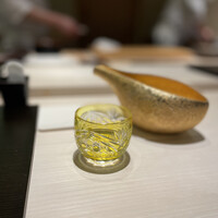 鮨 きよし - 江戸切子のお猪口は選べます