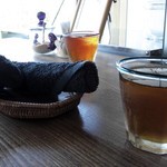 もにこど２ - おしぼりに特製どくだみ茶