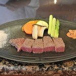 She'll be - A5ヒレステーキ