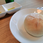 ファニエンテ - ＜7月＞パン、２種類のオーガニックオリーブオイル