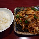 王さん私家菜 - 折耳根回锅肉とご飯