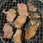 Taishuu Yakiniku Horumon Yottoko - 