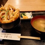 きまっし - 白えびかき揚げ丼、800円税込。