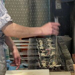 麟 - 串で刺したり引っ掻いたり