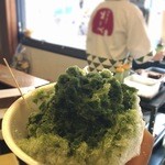 おたべ - 祇園祭限定のおたべ氷。氷の下に白玉だんごと粒あんが隠れています。