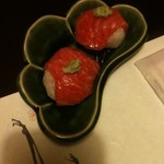 鮪や にばんめ - サービスで出てきた本マグロトロ手まり寿司