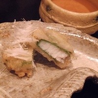 神楽坂 石かわ - 真魚鰹のしそはさみ揚げ　昆布塩と天つゆで