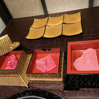 牛牛 西麻布 総本店 - 