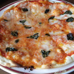 シャンタン  - メインのピザはマルゲリータをチョイス。生地はクリスピータイプ