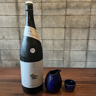 We also offer sake to match the season and cuisine.