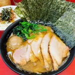 ラーメン 杉田家 本店 - 