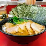 ラーメン 杉田家 本店 - 