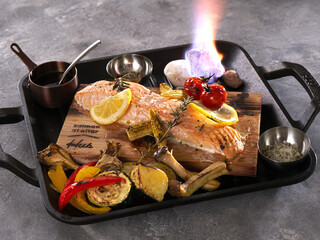 Salmon atelier Hus - プランクBBQ