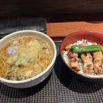 吟しゃも - 焼き鳥丼＋温うどん　1,000円