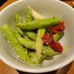 J'aime - アスパラとドライトマトのマリネ（４５０円）