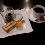 ステーキ・洋食のTANTO屋 - デザートとドリンク　2023.3