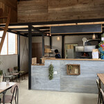 ピッツェリア飛行船 - 店内の様子