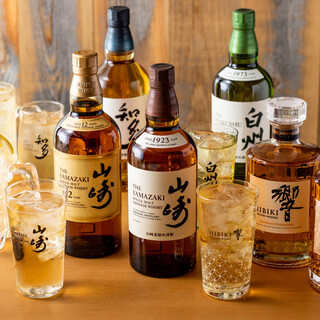 We offer authentic brands such as Yamazaki and Hibiki, as well as playful drinks such as Sansho Highball.