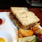 キュイジーヌ・ド・オオサカ・リョウ - カツサンド（￥1000）