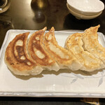 Okuchan - 餃子