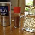 喜一 - 卓上の調味料