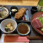 GOHANYA 灯 - おさかな定食（ご飯抜き\1540)＆一合酒で￥2200