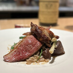 マンサルヴァ - 茨城の「かすみ鴨」。胸肉やササミ、手羽などをそれぞれの調理法で。柔らかく美味ー！
      たぶん、サービス盛り(^^)