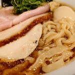 自家製手もみ麺 鈴ノ木 - 醤油特製ラーメン (200g) 1350円 