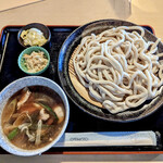 伊佐沼庵 - 肉つけ汁うどん(大盛)