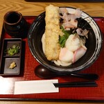 Kineya - 冷しちくわ天温玉うどん(麺1.5玉無料)  800円