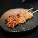 地鶏とお酒×完全個室 鳥心はなれ - 皮☆