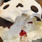 サカノウエカフェ - 中にはフレッシュいちごともちもち道明寺