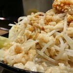 Ramen Katsumi - どてちんラーメン(830円)にんにく醤油