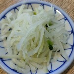 とんかつ司 - 大根浅漬け