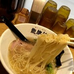 龍旗信LEO - 麺リフト