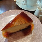 DAIBAN COFFEE cafe - 別の日：プリンケーキ530円、コーヒー(メキシコ ドンラファ農園パチェ)500円