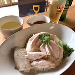 まんがい家 - カオマンガイ。950円