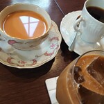 DAIBAN COFFEE cafe - 別の日：モーニングに注文のホットチャイ500円、コーヒー450円×2点