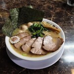 自家製麺 ら～めん かり屋 - 横浜とんこつら～めんかり家