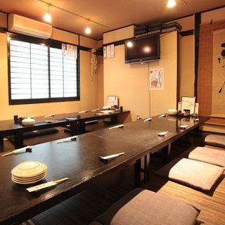 Enjoy a relaxing banquet in a private tatami reserved ♪ We can accommodate up to 26 people!