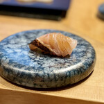 鮨 浩也 - 黒ムツ（館山産）
      10日寝かせて旨味がよく出た黒ムツをちょっと炙って。
      極上。